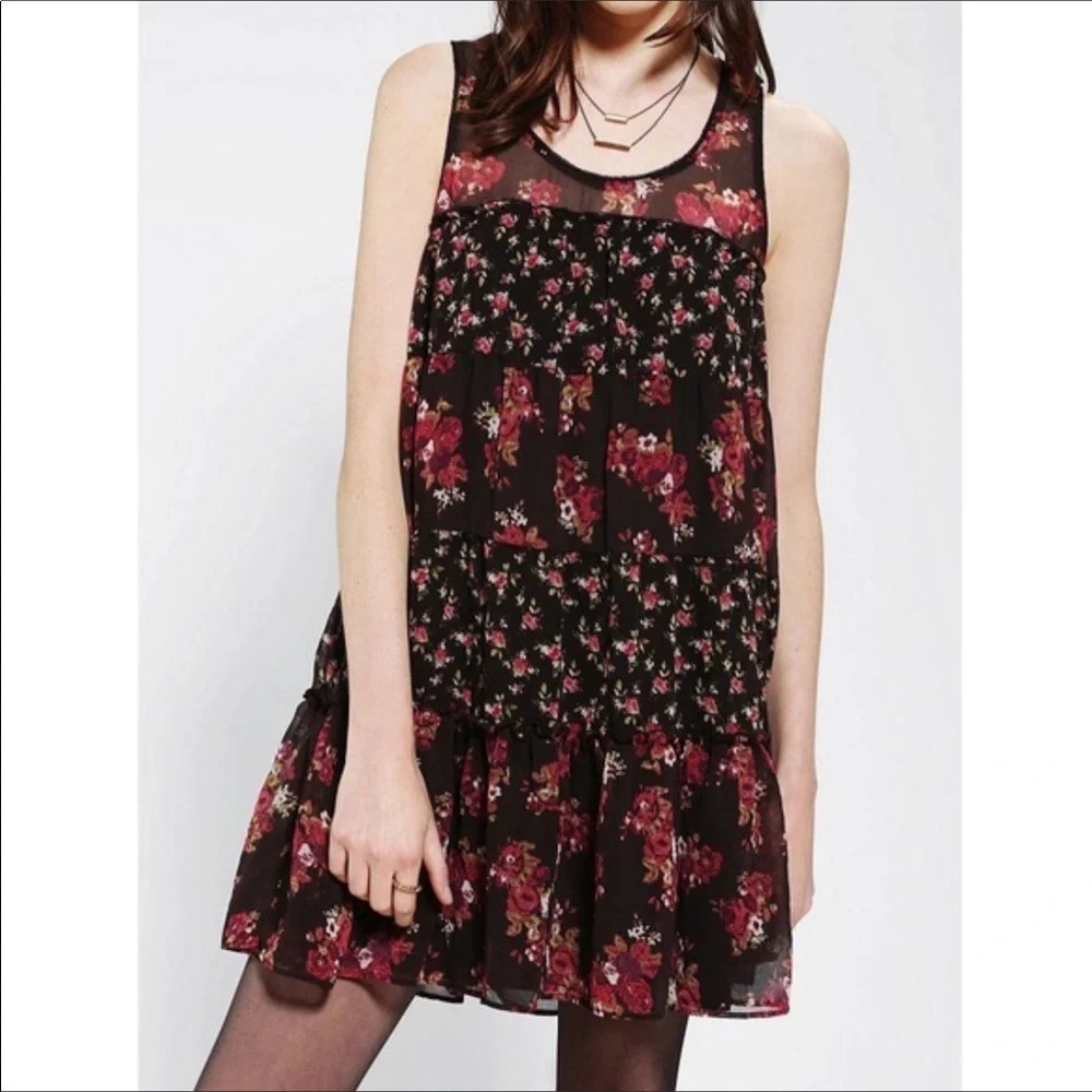 Kimchi Blue x Urban Outfitters Floral Babydoll Dress Women’s Size Small